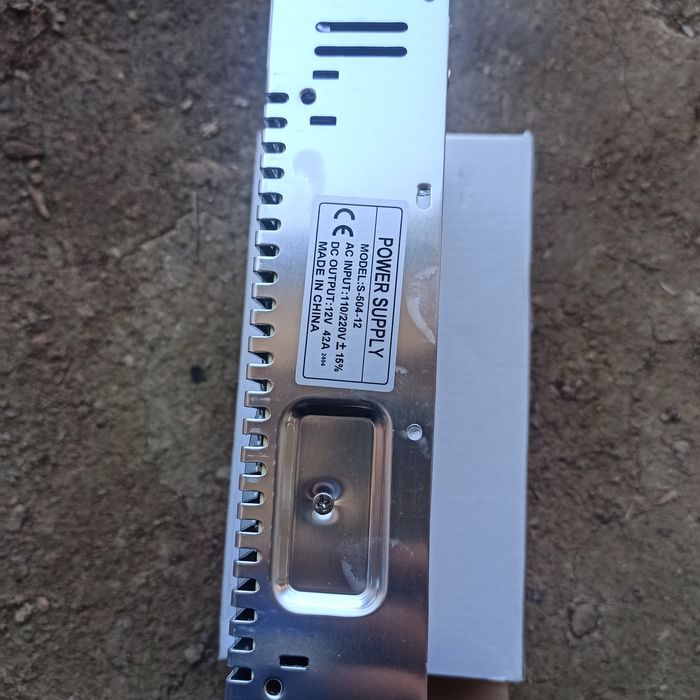 Blok pitanya 12 volt chiqishi 42 A