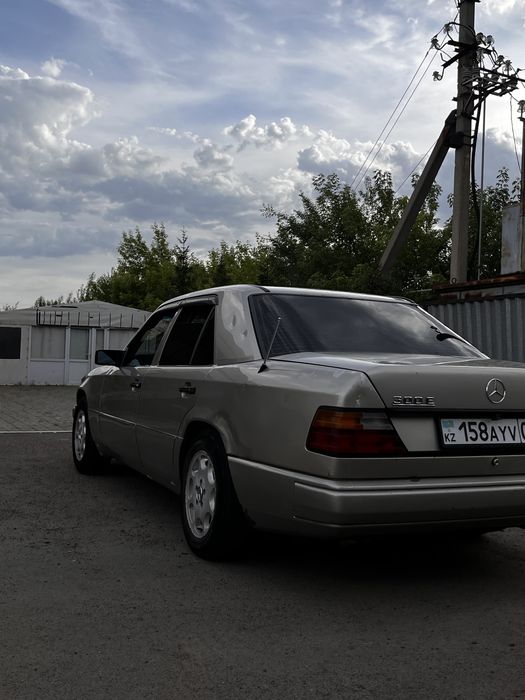 Продам мерседес w124