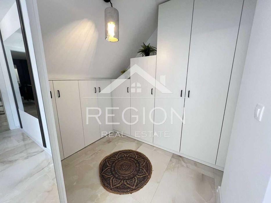 Дава се под наем Четиристаен апартамент в Варна, м-т Евксиноград - 230 кв.м за 2500 € - Снимка #10