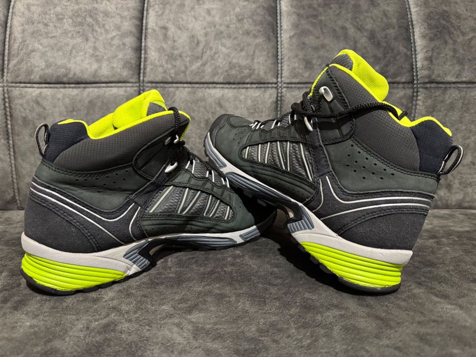 Meindl 3062-01 SX 1.1 laced boots mid GTX black/lemon.