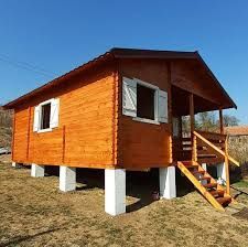 Vând cabane de lemn