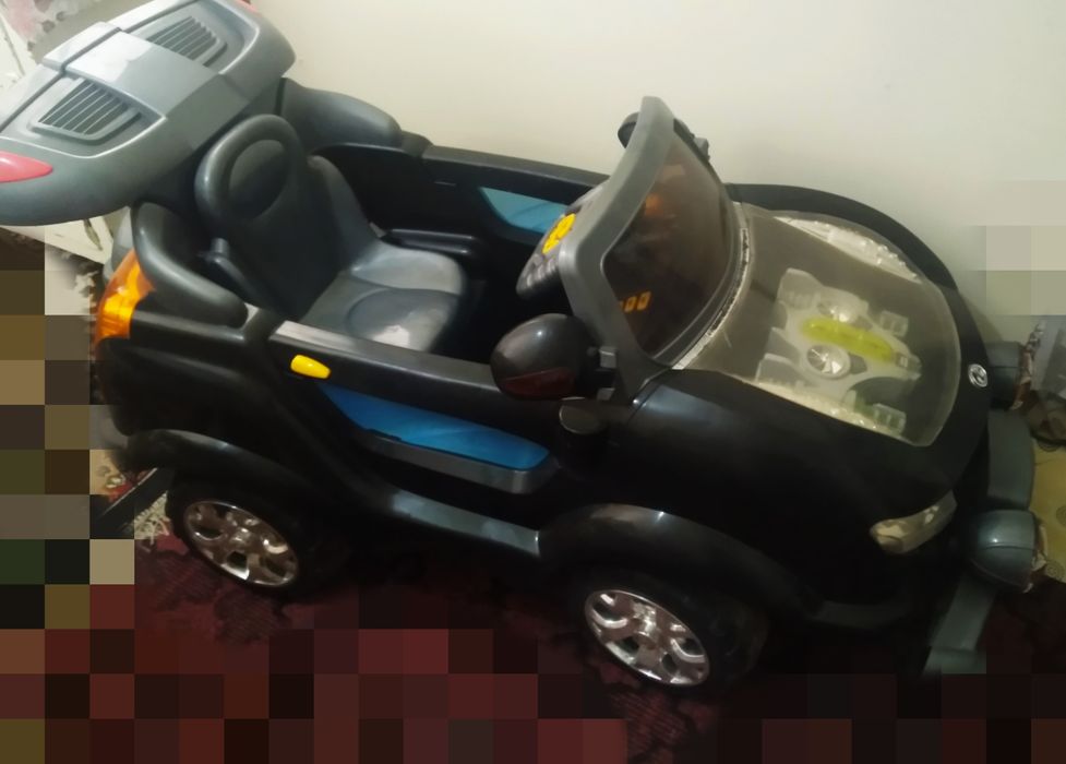 Детский электромобиль