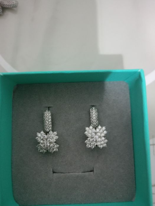 Продам серебряный комплект