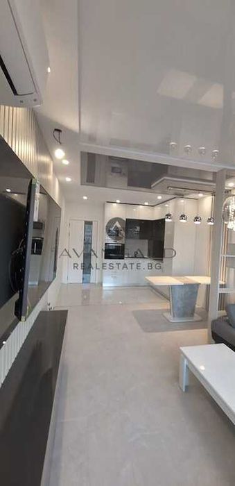 Продава се Двустаен апартамент в Пловдив, Остромила - 70 кв.м за 2558 €/кв.м - Снимка #3