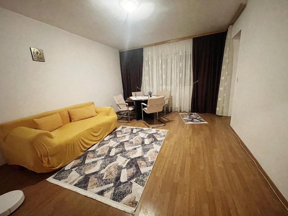Apartament de închiriat