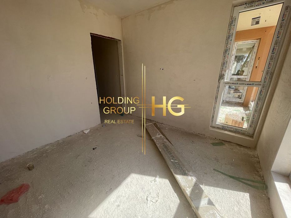 Продава се Двустаен апартамент в Варна, м-т Пчелина - 50 кв.м за 1550 €/кв.м - Снимка #1