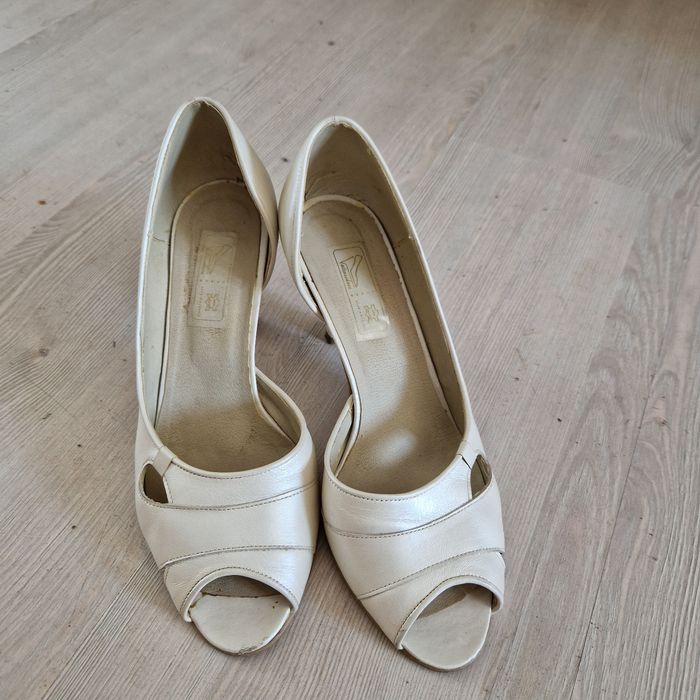 Pantofi piele, mas. 37