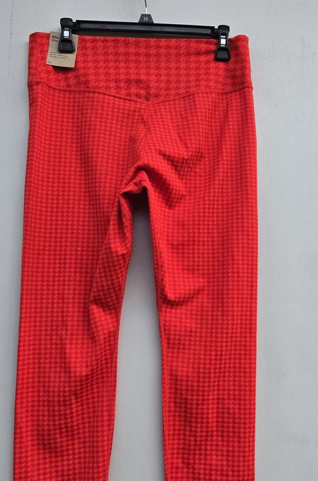 Nike оригинален дамски клин нов М/Л  размер