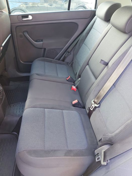 Curățare canapele, saltele, scaune si tapiterie auto