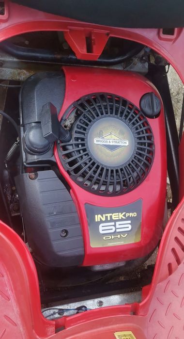 Tractoras iarbă Solo 556