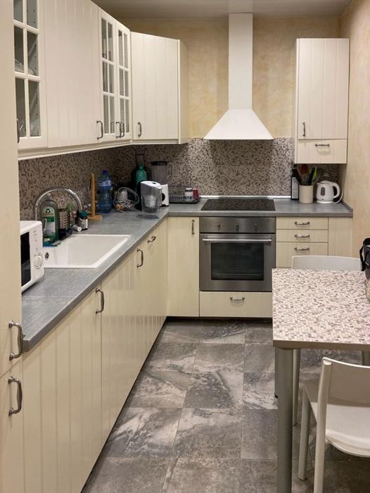 Дава се под наем Двустаен апартамент в София, Лозенец - 61 кв.м за 600 € - Снимка #2