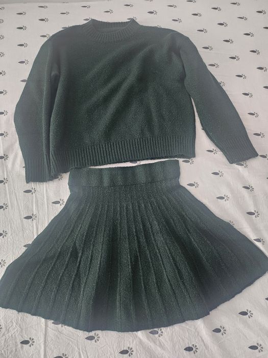 Сет пола и блуза зелено бежово Черна блуза плетива с пера