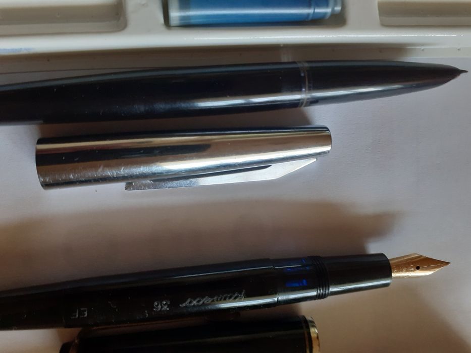 Писалки различни видове и модели.