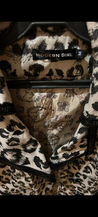 Продам осень плащ леопардовый цвет!