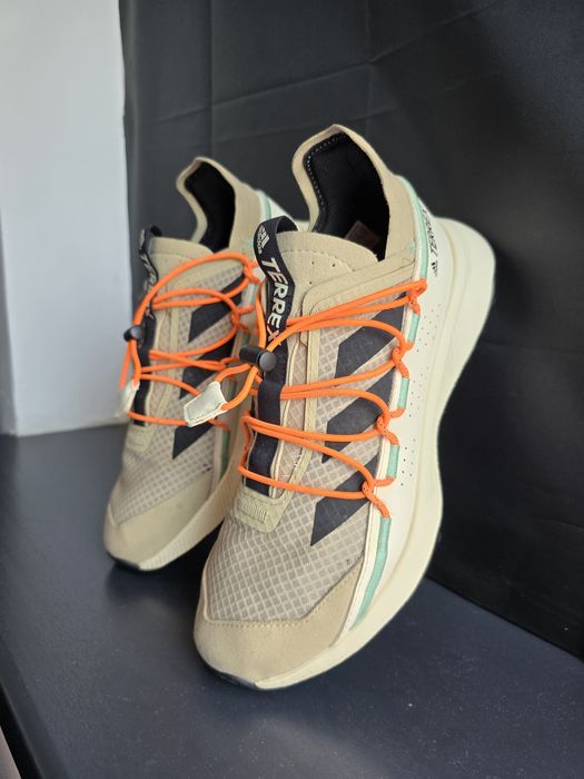 Adidas Terrex Voyager 42