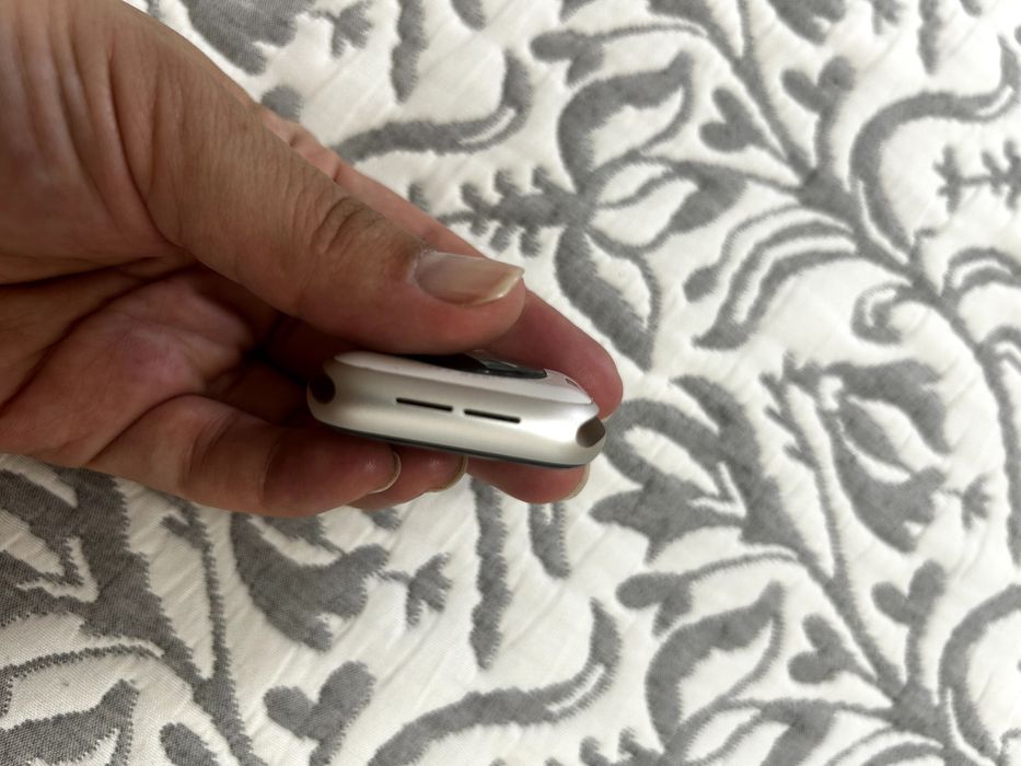 Apple Watch SE 40 мм полный комплект