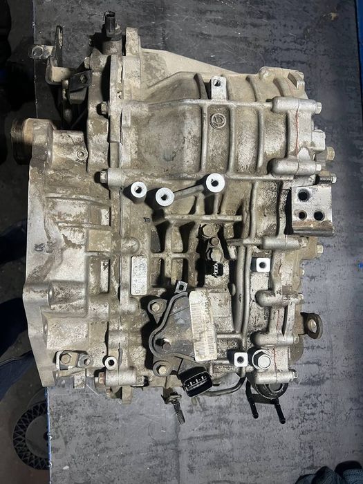 Хундай аванте гибрид 2009 автомат каробка сотилади холати янгидек