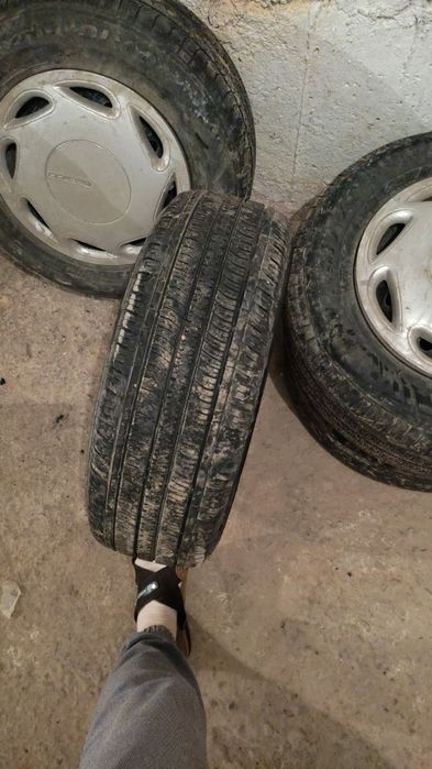 Продаю 4 балона на нексию (1)-(2)