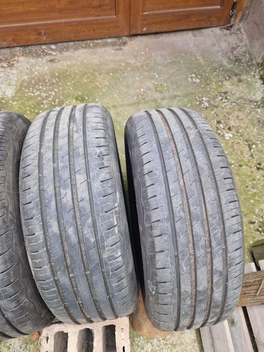 Гуми Debica 215/60 R16