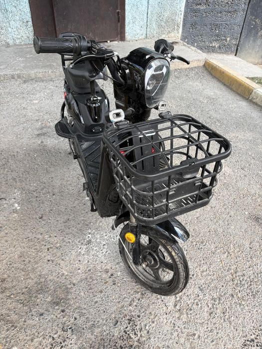 Электроскутер СК8