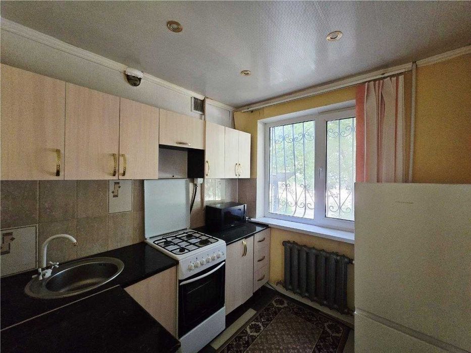 **Продам 2х-студию во 2 мкр р-н Омскпласта