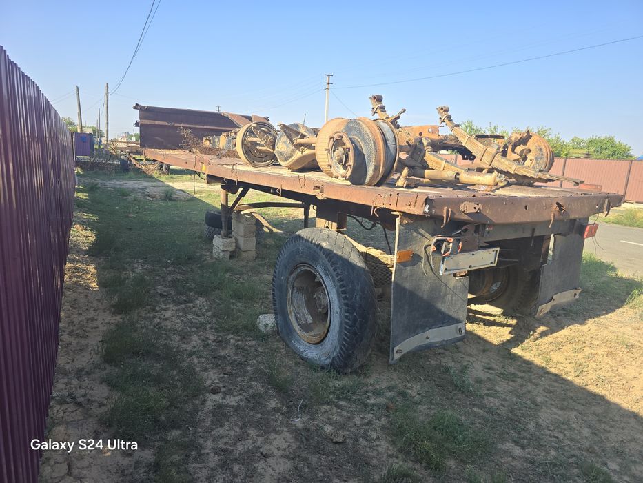 Прицеп сатылады зиловский полуприцеп