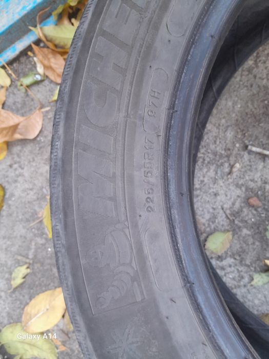 Шины  б.у 225×55×17.2-шт-14000г