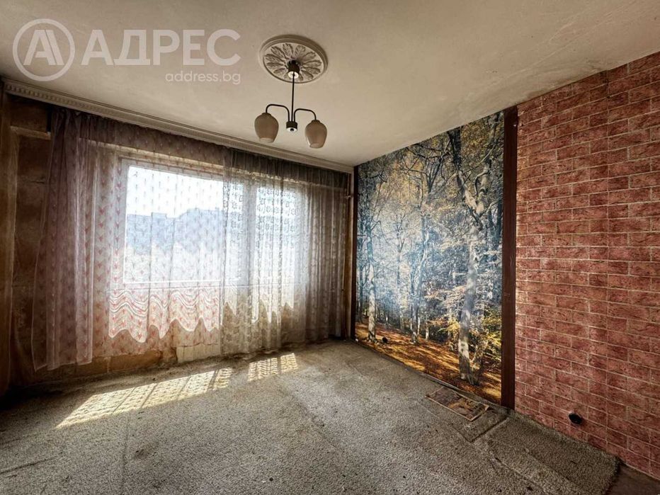 Двустаен апартамент, Широк Център, 56 кв.м., ет. 8, за ремонт