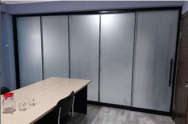 Стеклянные раздвижные двери / Стеклянные перегородки