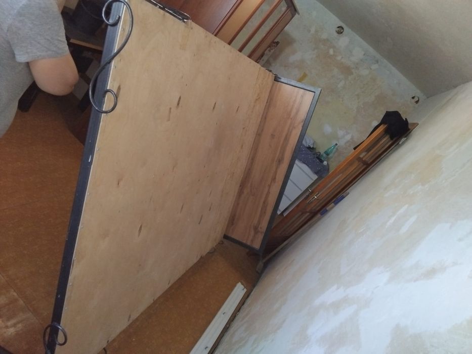 Продам кровать 150х200см