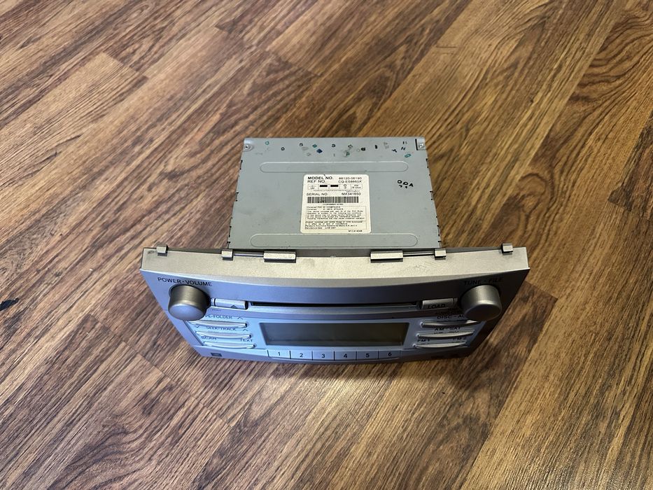 Головное устройство Camry 40