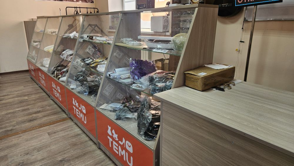 Продам витрины почти новый