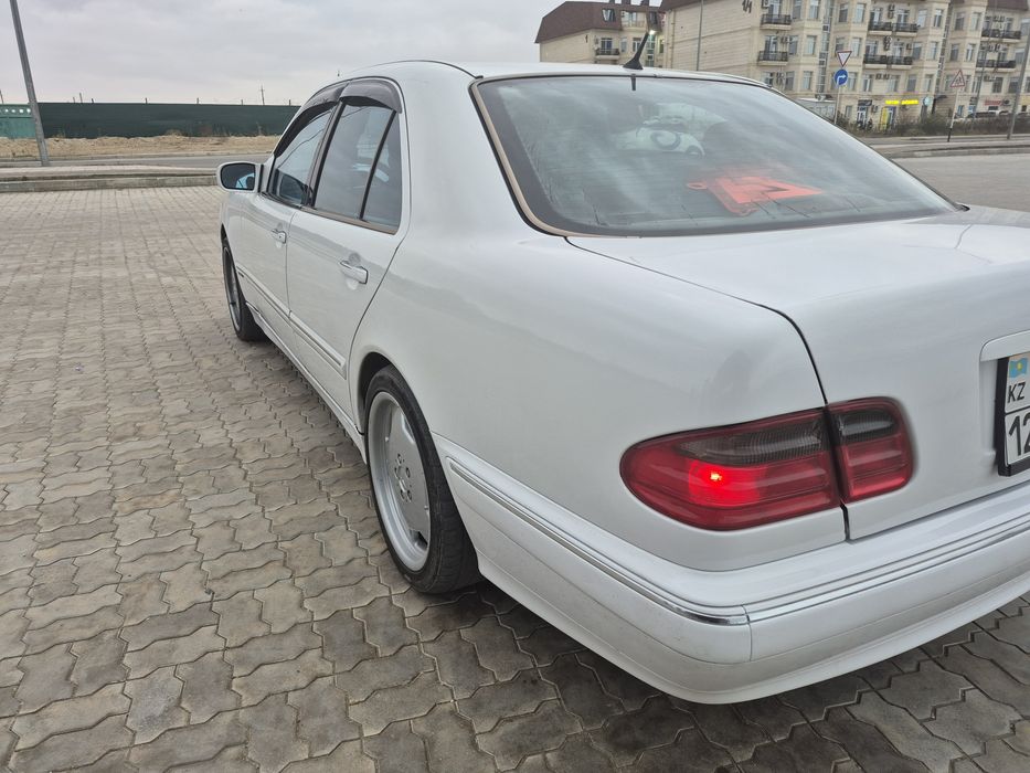 Продам Мерседес W210 Лупарик