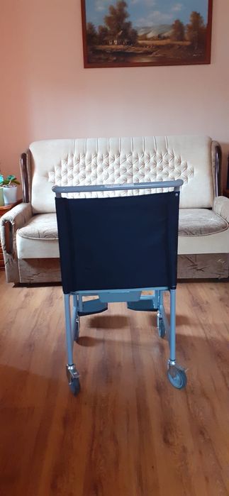 Scaun de toaleta cu roti, pliabil, sezut detasabil, otel cromat