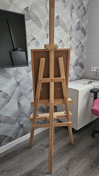 Продам большой мольберт