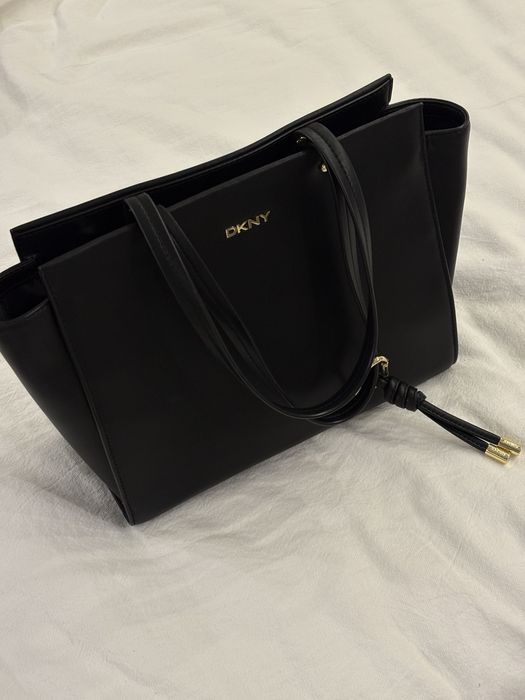 Чанта DKNY Mackenzie Tote