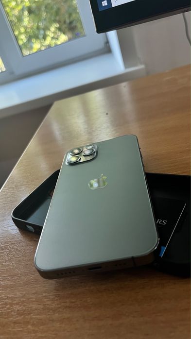 Iphone 12 pro.