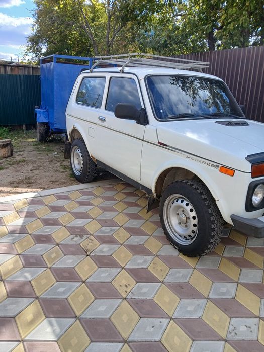 Автомобиль и прицеп