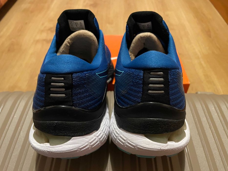 Asics Gel Kayano 28 43.5 н. 27.5 см