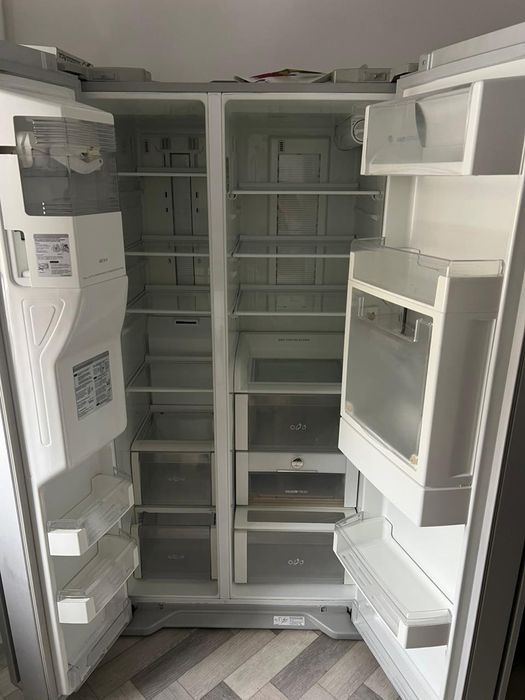 Продам холодильник LG