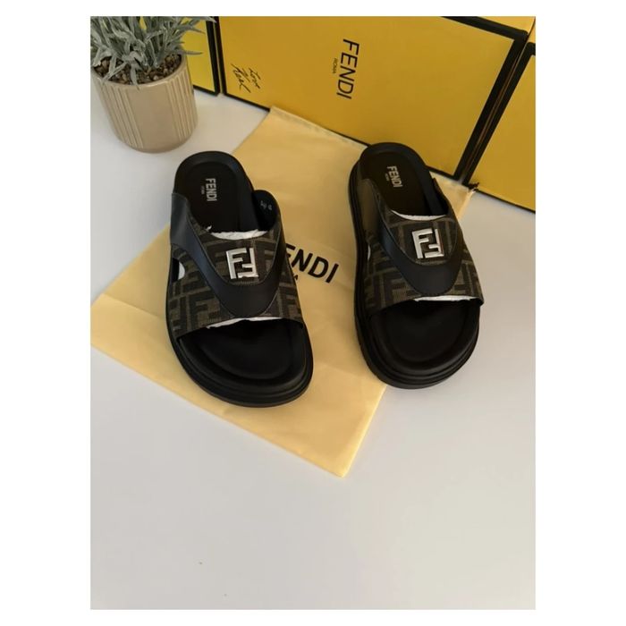 Fendi FF Logo Slides / Black & Brown