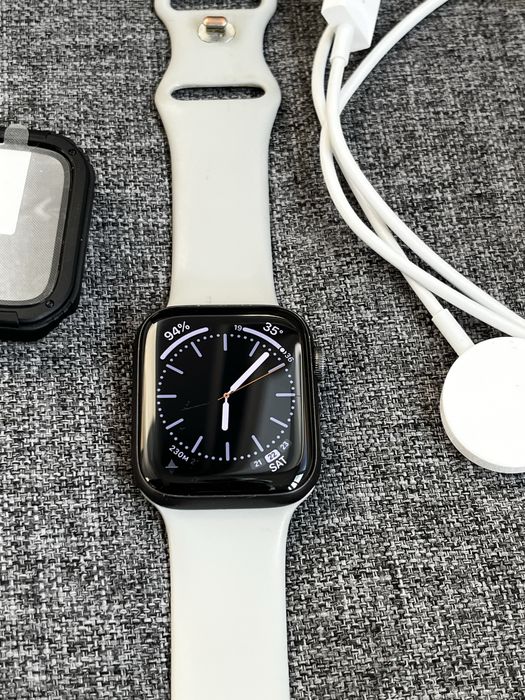 Часовник Aplle Watch Se 32Gb