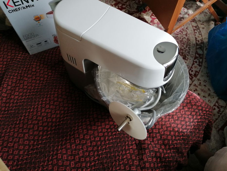Кухонный комбайн Kenwood