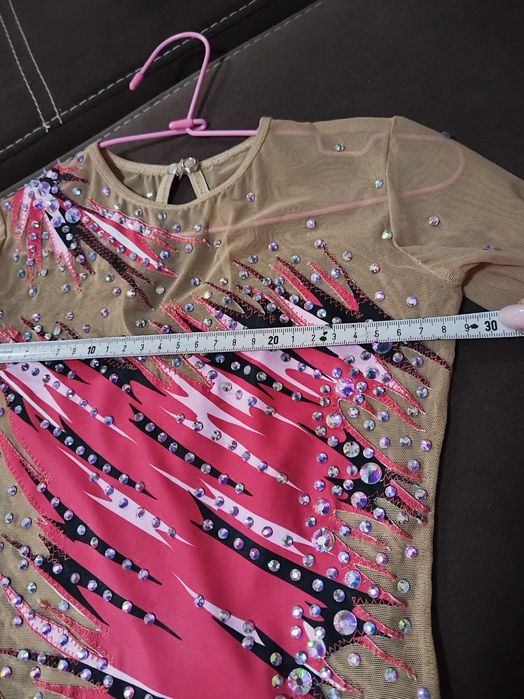 Трико по художествена гимнастика