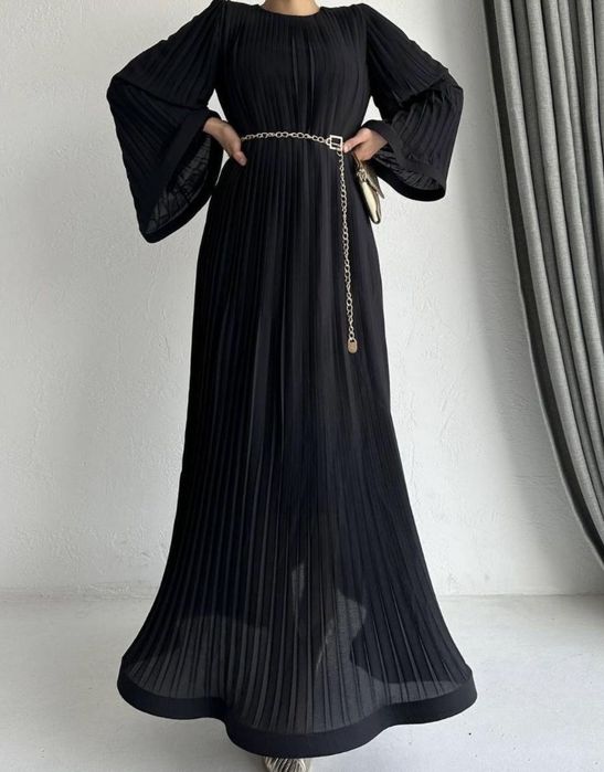 Вечерние платья черный