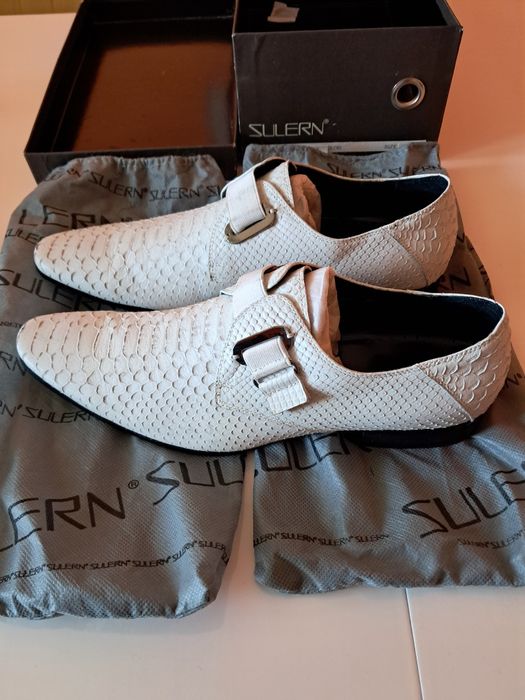 Продавам обувки мъжки