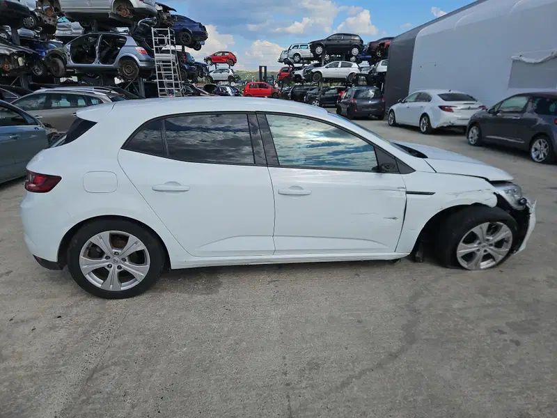 Dezmembrez Renault Megane 4 [Fabr 2015-prezent]