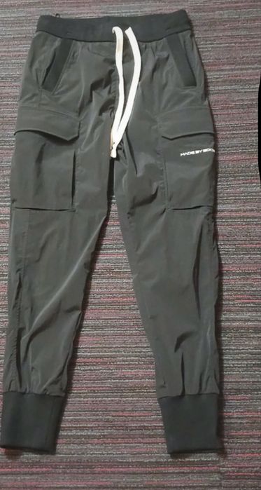 Pantaloni made by society