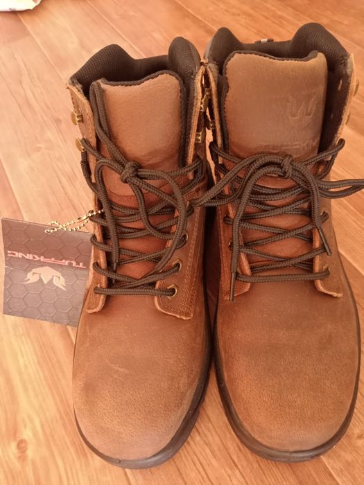 Продам спецботинок