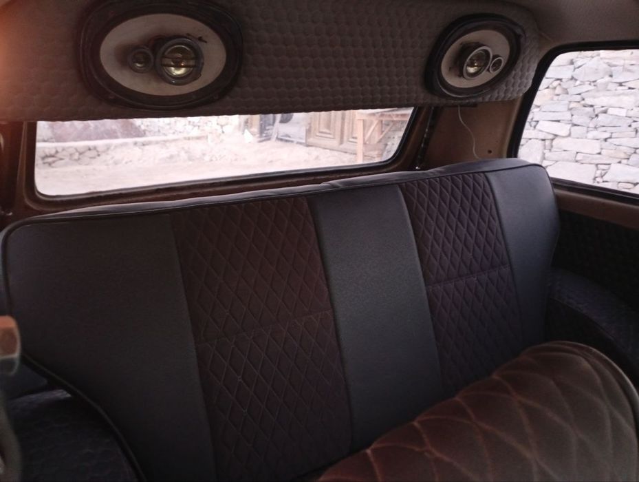 Niva 1986 yil ishlab chiqarilgan